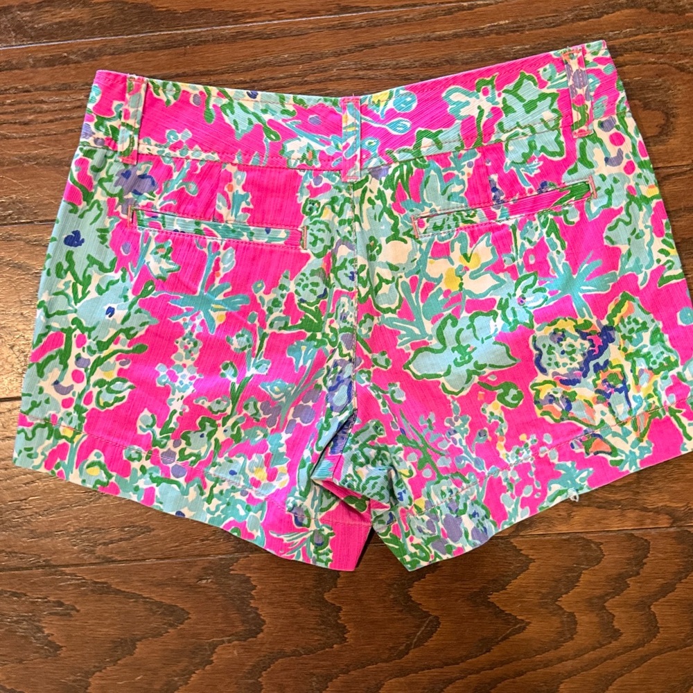 Lilly Pulitzer Callahan Southern Charm shorts, size 00 - Picture 5 of 7